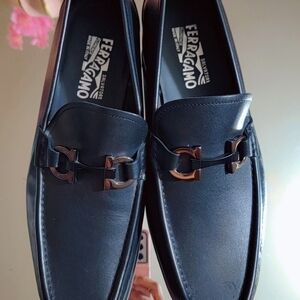 Salvatore Ferragamo Men's Elegant Black Loafers